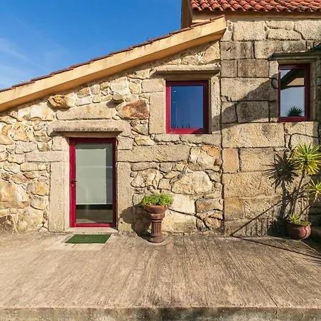 Casa Do Pombal By *